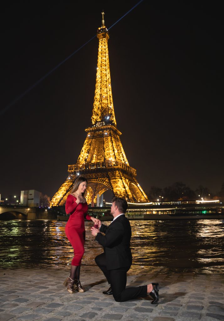 Pedida de mano en Paris